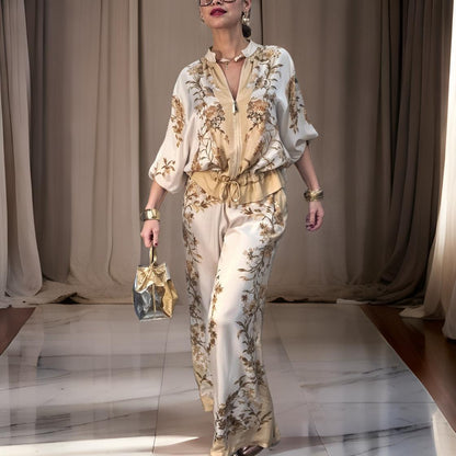 Paloma – Elegant Wide Pantsuit with Stand-Up Collar and Zipper