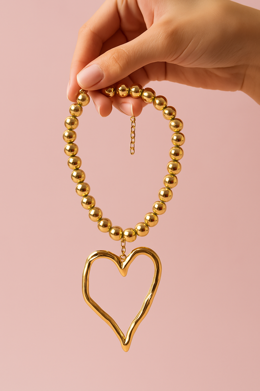 Amora Sculpt Necklace