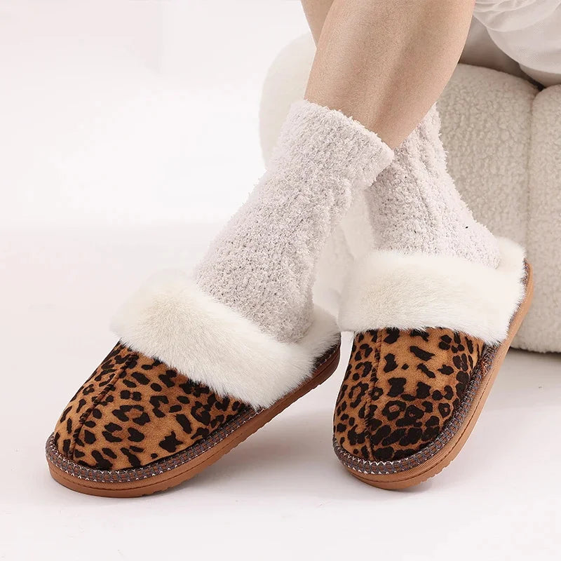 Calviera Women's Everyday Clogs