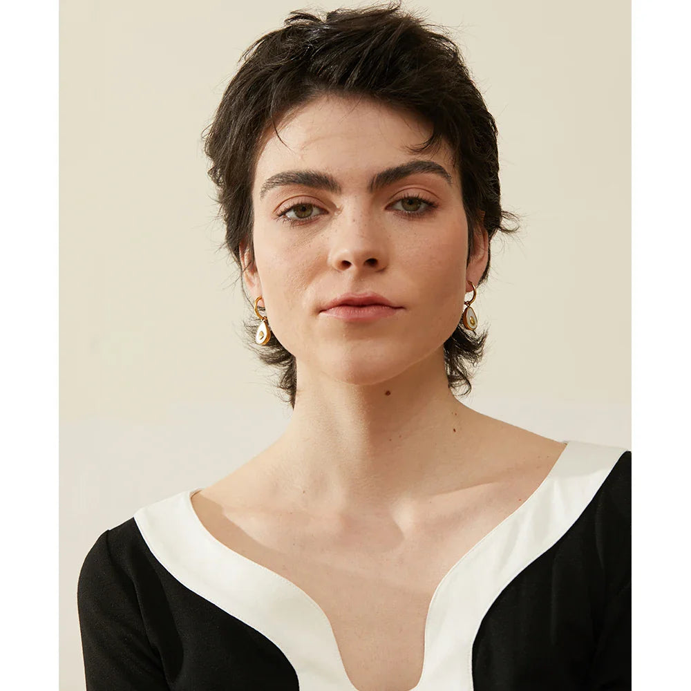 Bellina Golden Shell Avocado Earrings