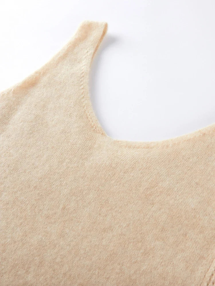 Ivanna Quinn Cashmere V-Neck