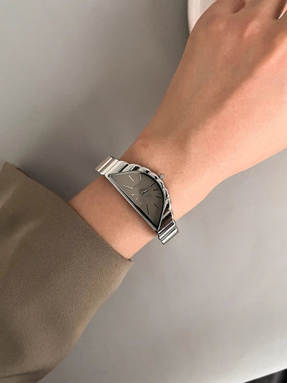 Lunare Asymmetry Watch