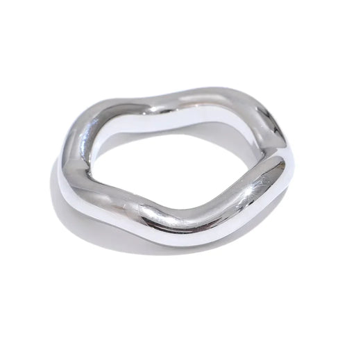 Avelyn Glossy Gold Stainless Steel Ring