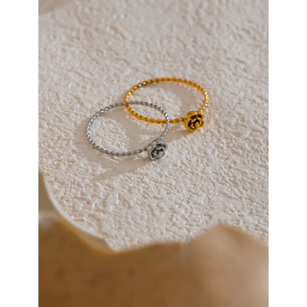 Sylva Twisted Flower Minimalist Ring