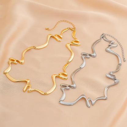 Ondulato Choker Necklace