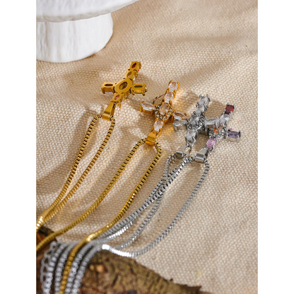 Alméa Bold Cross Pendant Necklace