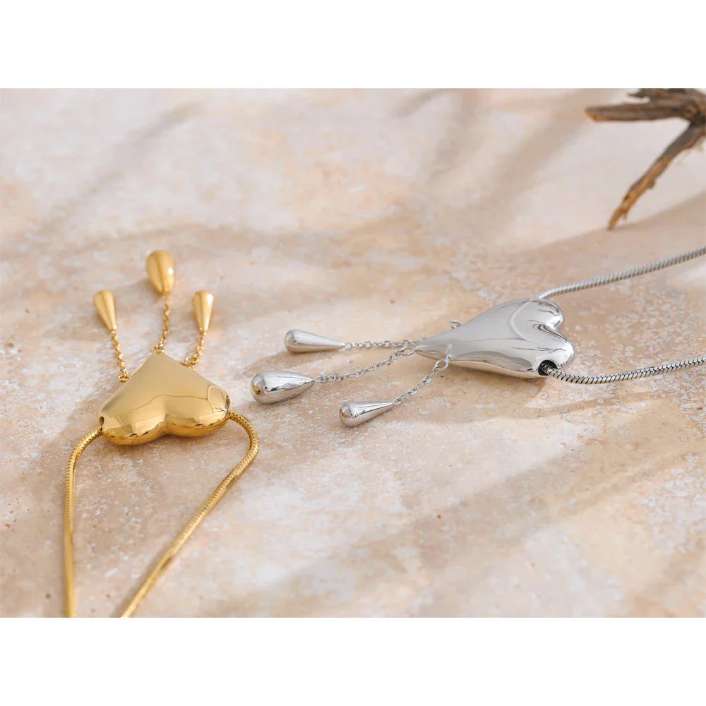 Lacrima Drip Heart Necklace