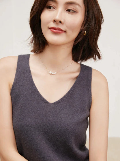 Ivanna Quinn Cashmere V-Neck
