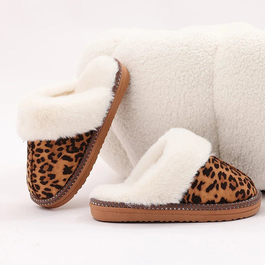 Calviera Women's Everyday Clogs