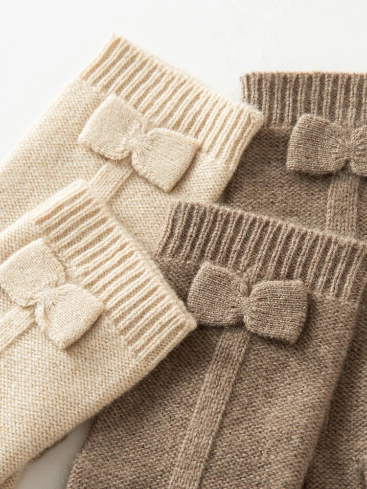 Bow Tied Cashmere Mittens