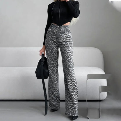 Amanda Leopard Straight Jeans