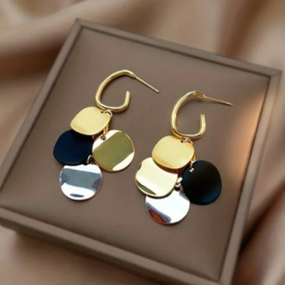 Noira Luxe Circle Drop Necklace
