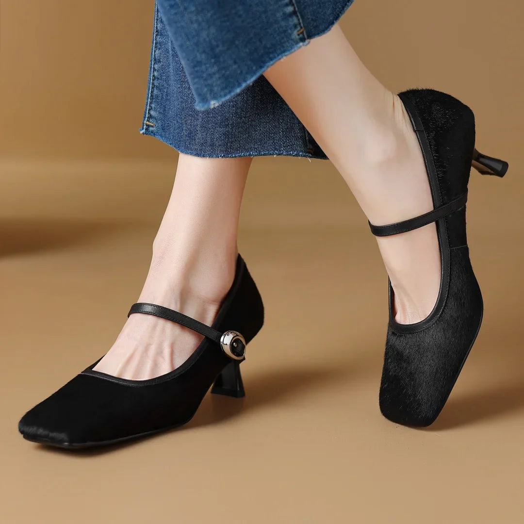 Leopards Step Mid-Heels