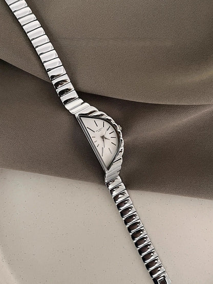 Lunare Asymmetry Watch