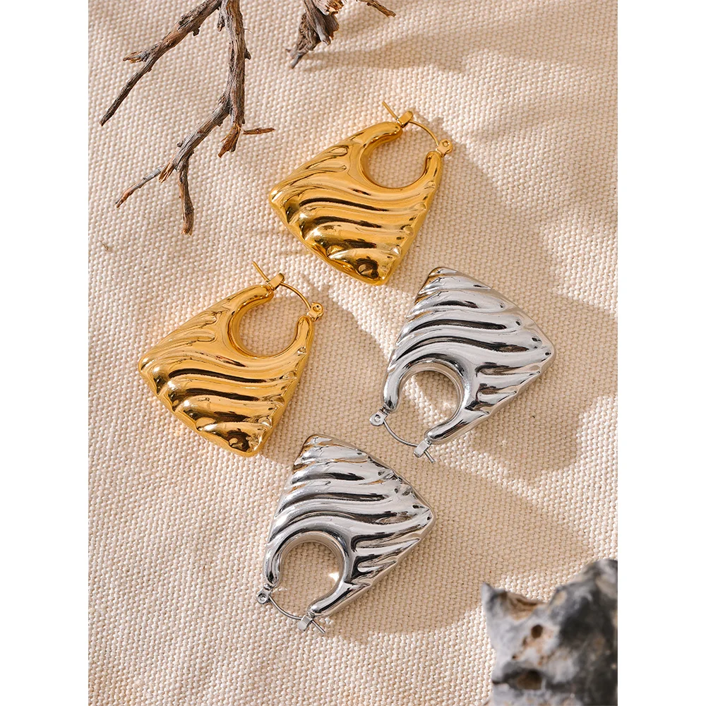 Arlen Geometric Bold Hoop Earrings