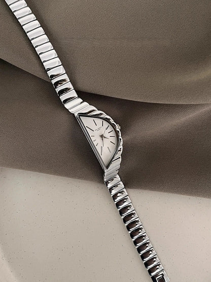 Lunare Asymmetry Watch