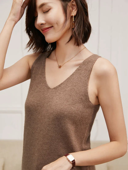 Ivanna Quinn Cashmere V-Neck