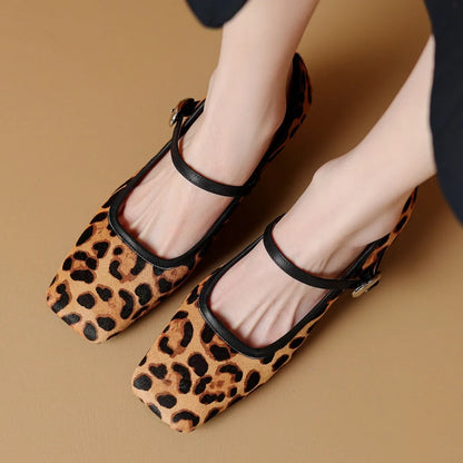 Leopards Step Mid-Heels