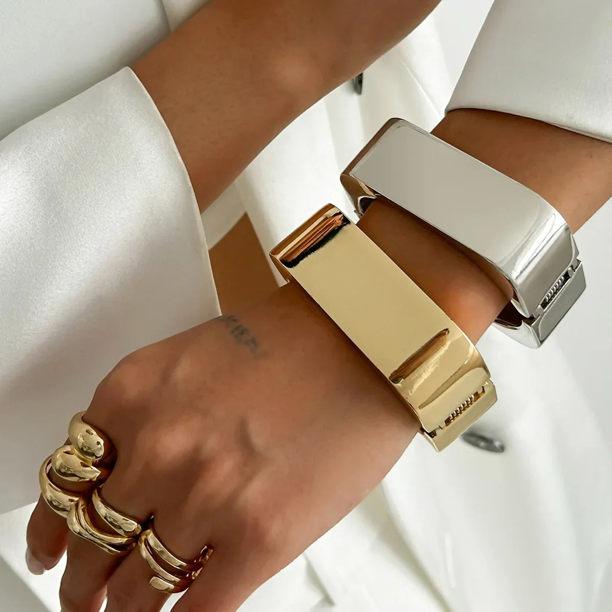 Vittoria Cuff Bangles