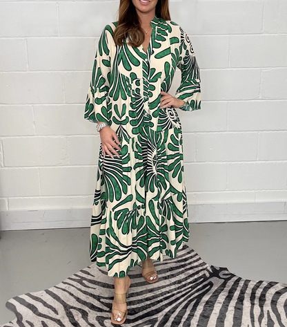 Erika - Bohemian dress with V-neckline and floral pattern