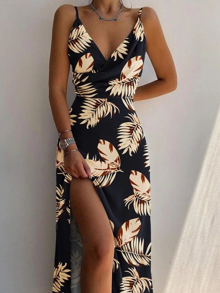 Nadine - Elegant Dress with V-Neck