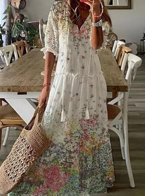 Lilly - Maxi dress with short sleeves and V-neck with floral pattern